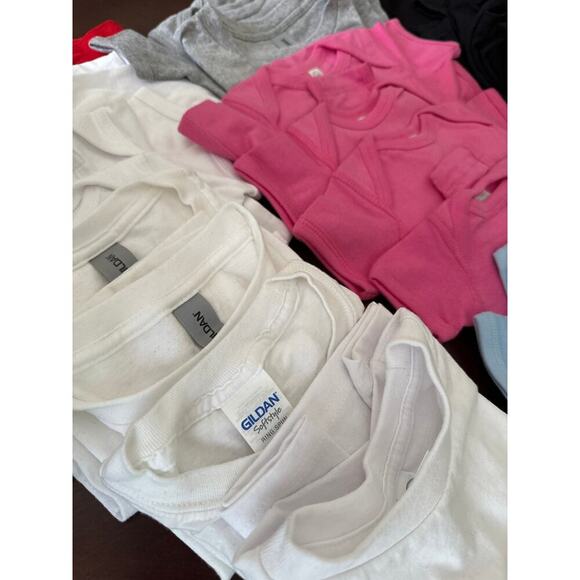 NEW‎ LOT OF 22 Blank Baby & Toddler Bodysuits, T-shirts Mixed Colors Sizes NB-4T - Picture 2 of 9